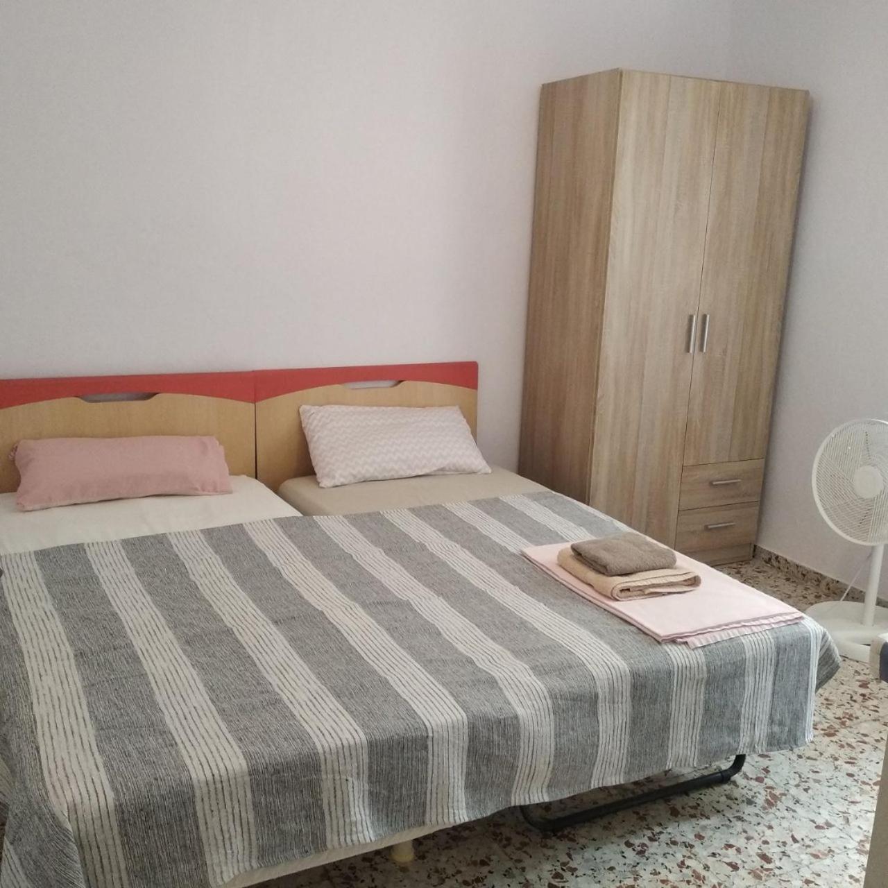 Habitacion Privada Y Tranquila Alicante Buitenkant foto